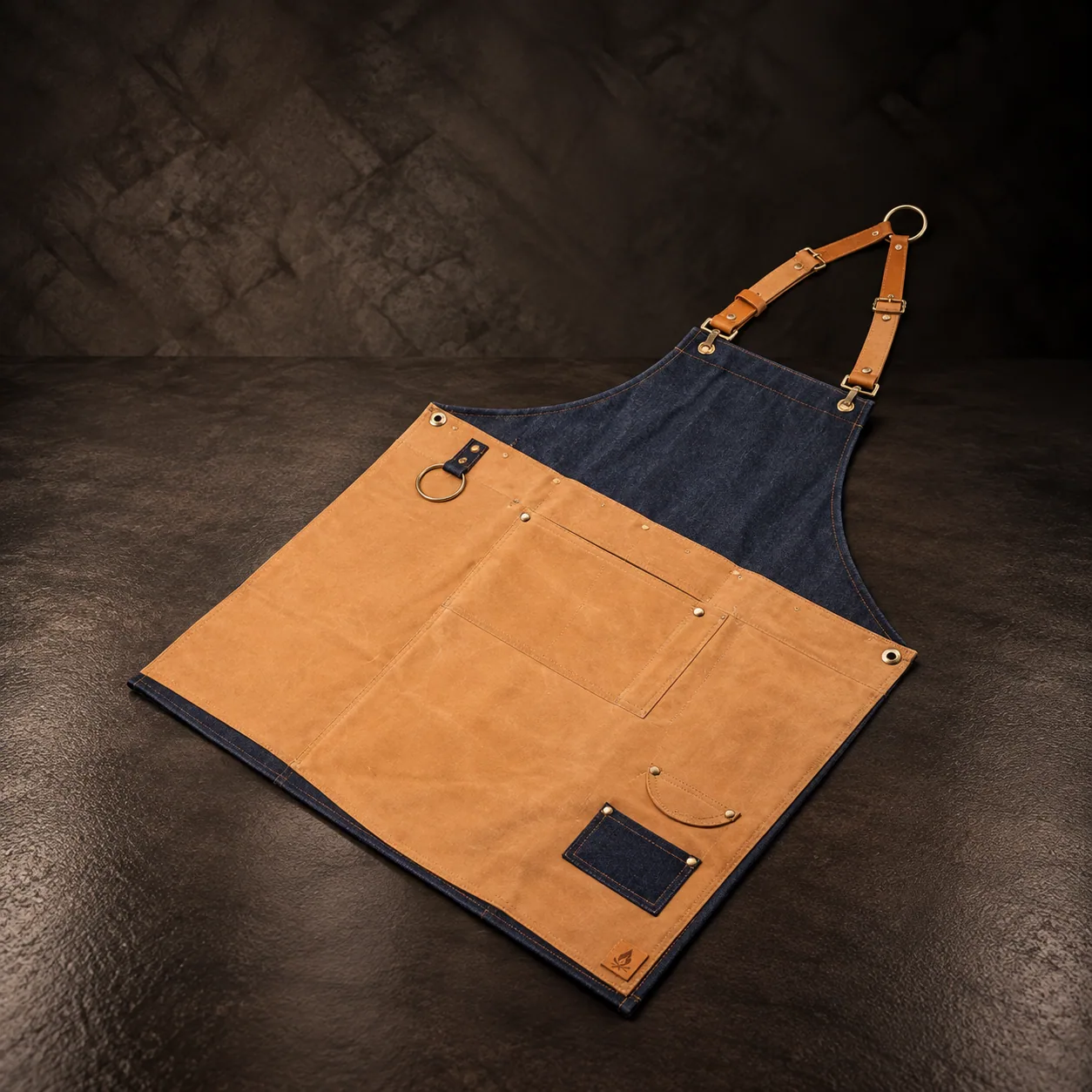 The Argentino apron, on dark stone