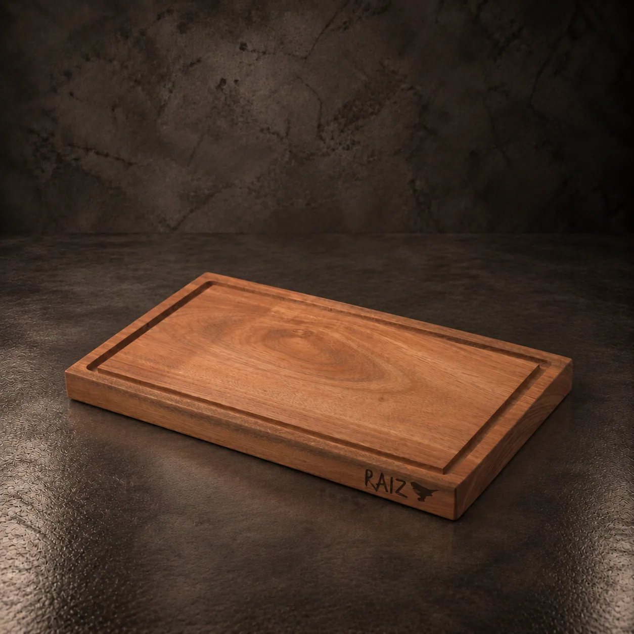 The Ayui wooden grill plate, on dark stone